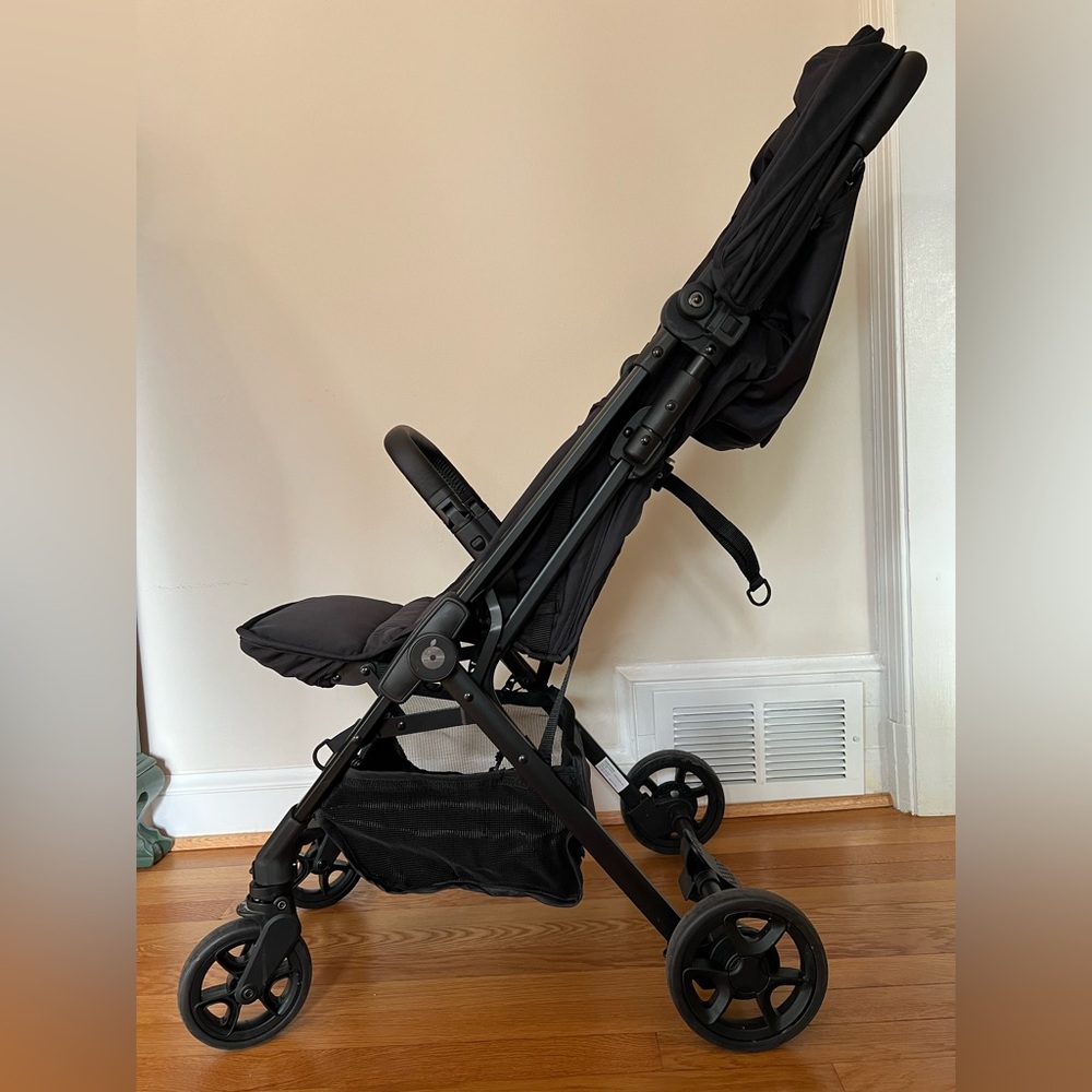 Zoe “The Traveler” Lightweight Travel Stroller (v1) - Picture 3 of 15